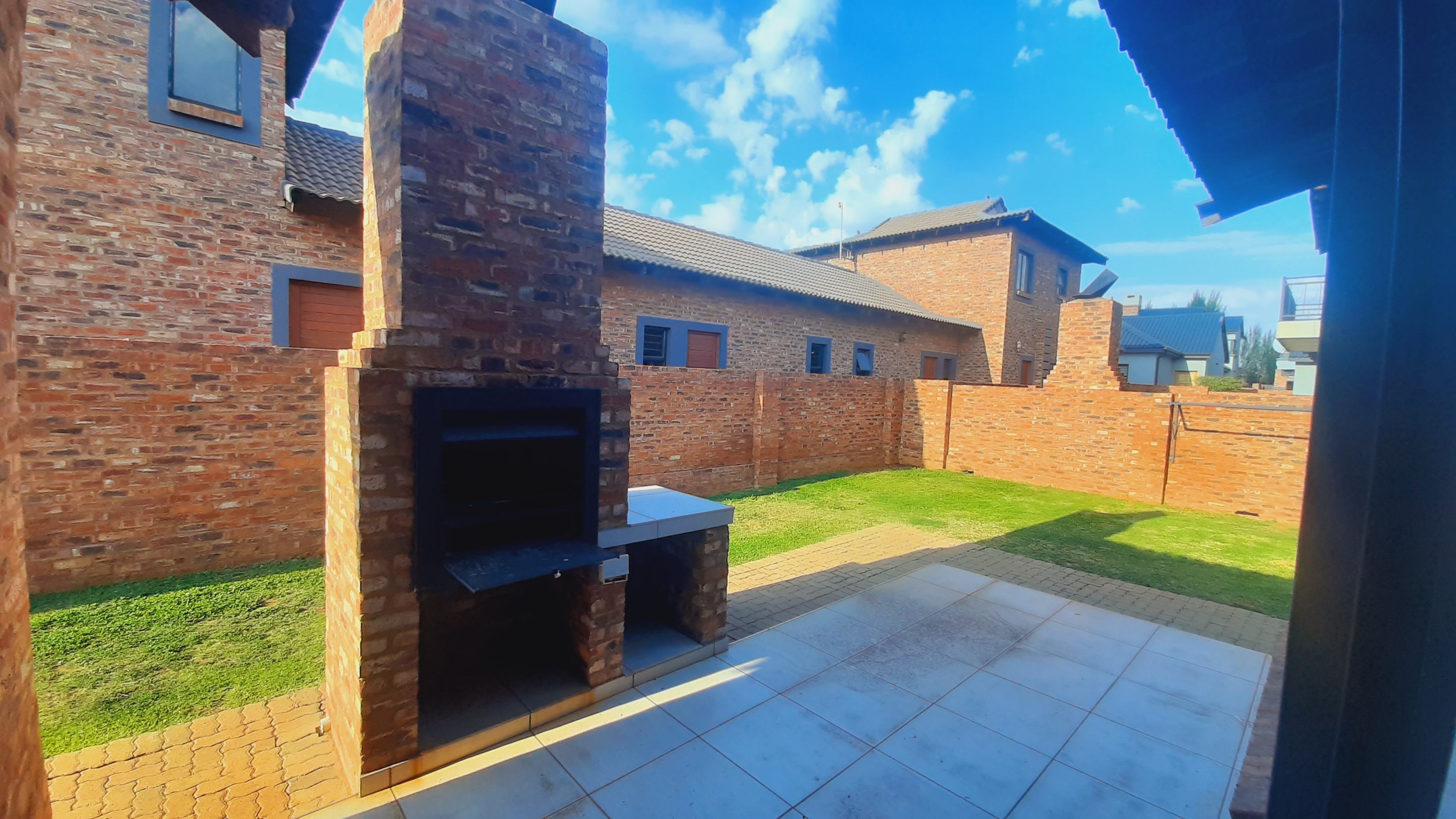 To Let 3 Bedroom Property for Rent in Van Der Hoff Park North West